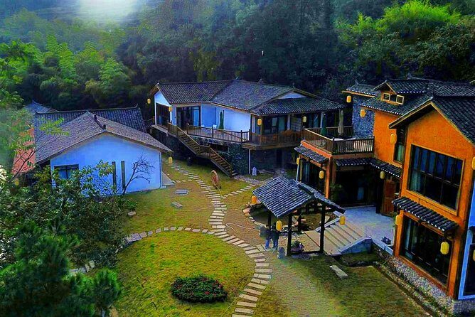 4 Days Zhangjiajie Experience Tour(Luxurious Mountain&Lake View Hotel) - Practical Considerations & Value