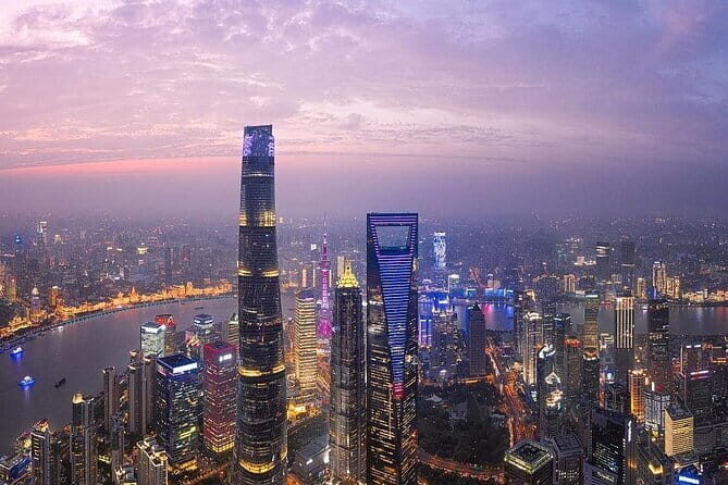 4-Hour Shanghai Amazing Private City Tour in Your Way - Transport & Comfort