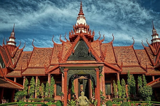 6-day Highlights of Phnom Penh & Siem Reap with Angkor temples - Final Thoughts: Who Is This Tour Best For?