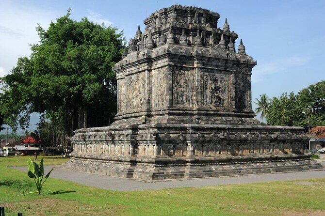 6 Days Amazing Yogyakarata: Temple, Cycling, River Cave Tubing, Hiking - Why This Tour Offers Great Value