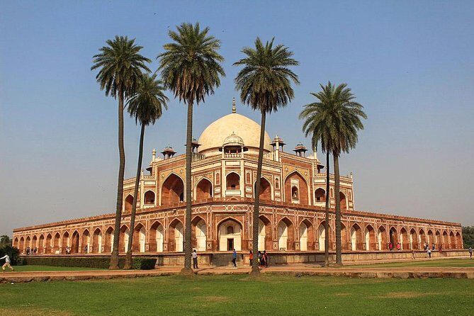 A history walk through the Humayun Tomb complex - The Mughal Dynasty’s Architectural Legacy