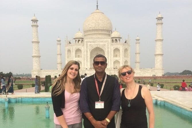 Agra Icons: Taj Mahal, Agra Fort, Baby Taj, and Shopping - Lunch and Market Stroll: A Taste of Local Culture
