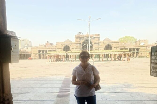 Ahmedabad to Indore Architecture & Temple Tour - From Gujarat to the Heart of Madhya Pradesh: The Statue of Unity and Beyond