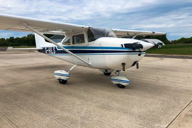 Airplane Transfer between Ratmalana Airport (RML) and Mattala Airport (HRI) - An In-Depth Look at the Helicopter Experience