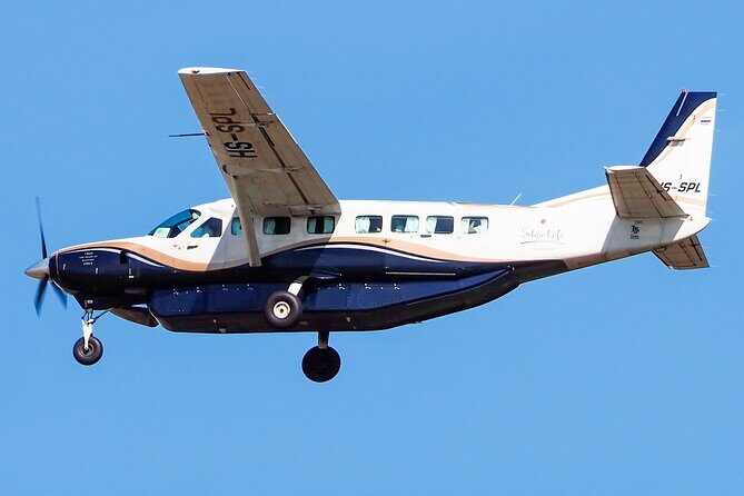 Airplane Transfer between Ratmalana Airport (RML) and Weerawila Airport (WRZ) - Who Will Love This Tour?