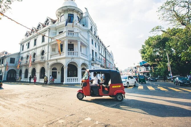 Along the Mahaweli River cycle ride with Exploring the Kingdom of Kandy. - Authentic Insights from Reviews