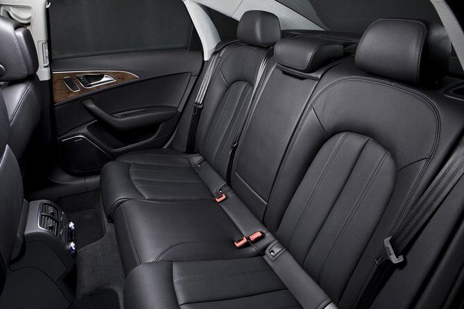 Arrival Transfer Chengdu Airport CTU to Chengdu by Luxury Sedan - Detailed Breakdown of the Transfer Experience
