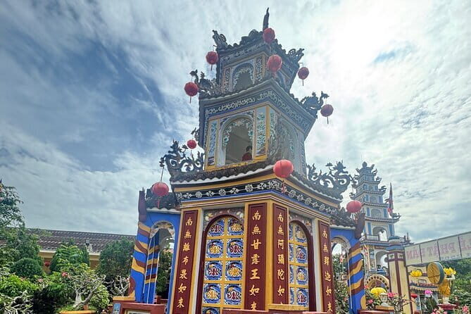Authentic Hoi An: Temples, Crafts & Market Life Walking Tour - Practicalities and Value