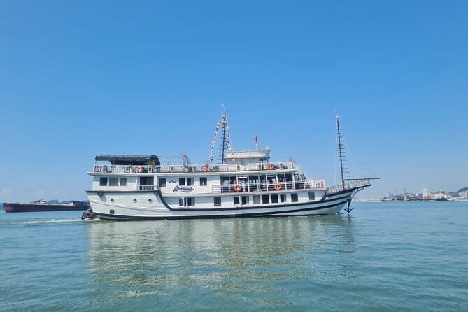 Bai Tu Long Bay Boutique Overnight Cruise with Less Tourist Area - Day 1: Into the Heart of Bai Tu Long Bay