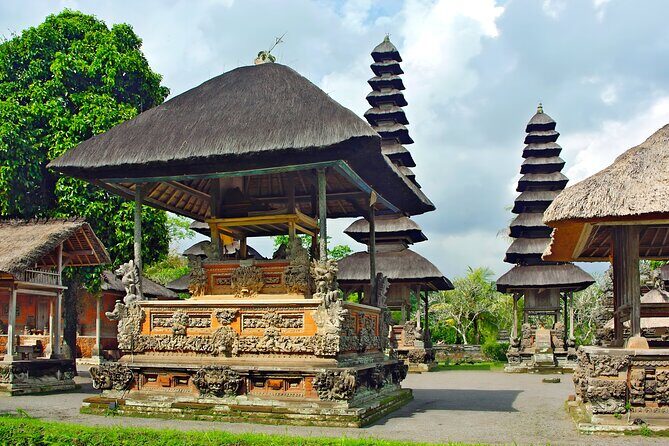 Bali Spa and Tanah Lot Sunset Tour Packages - The Sum Up