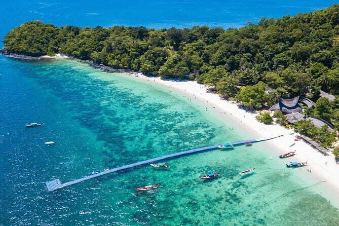 Banana Beach Experience with Snorkeling and Lunch - Who should consider this tour?