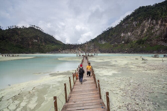 Bandungs Natural Wonders: Kawah Putih and Beyond - Frequently Asked Questions