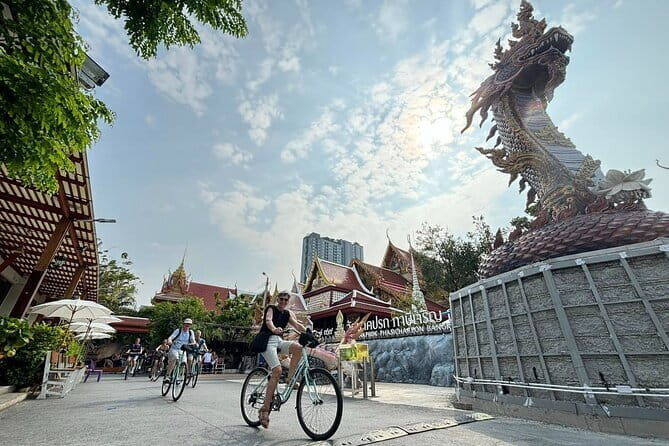 Bangkok Thonburi Backstreets and 3 Peaceful Temple Bike Tour - Discovering Bangkok’s Hidden Gems on Two Wheels