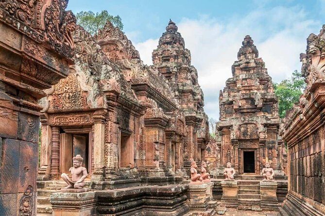 Banteay Srey temple and big group temples tours - Practical Details and What to Expect