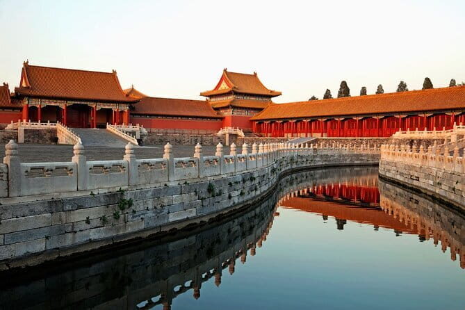 Beijing Airport (PEK/PKX) Private Transfer to Beijing City Centre - Deep Dive: The Pros and Cons