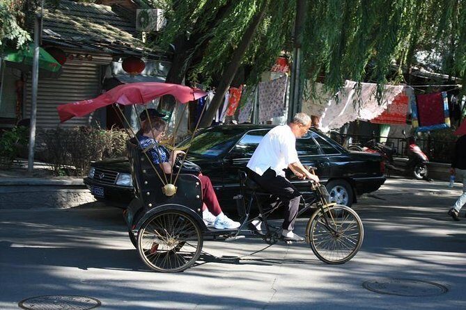 Beijing hutong rickshaw tour with homemade dumplings in family and Lama temple - Who Would Love This Tour?