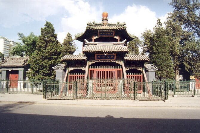 Beijing Private Day Tour to Niujie Mosque & Liulichang - Transportation & Practicalities