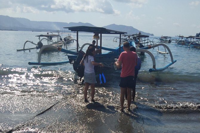 Blue lagoon Snorkeling , water fall and batuan temple. All inclusive tour. - Lunch: Simple, Tasty, and Satisfying