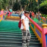 Blue Mosque and Batu Caves Private Tour from Kuala Lumpur - Exploring Batu Caves: A Limestone Wonder and Hindu Sacred Site