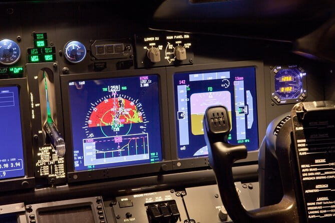 Boeing 737-800 flight simulator session. Scenic Flight - 30 mins - The Practical Side: Booking, Price, and Value