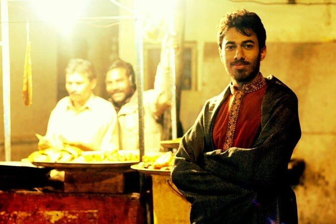 Bold bites on Karachis Burns Road - Analyzing the Cost and Value
