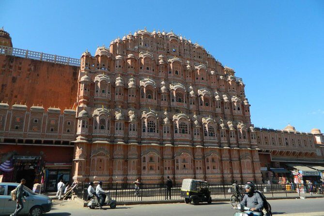Book Admission Tickets, Cab & Tour Guide For Jaipur - The Itinerary: From Amber Palace to Jal Mahal