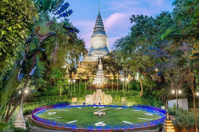 Cambodia Taxi driver - Exploring Phnom Penh with a Private Taxi Service: A Practical Review