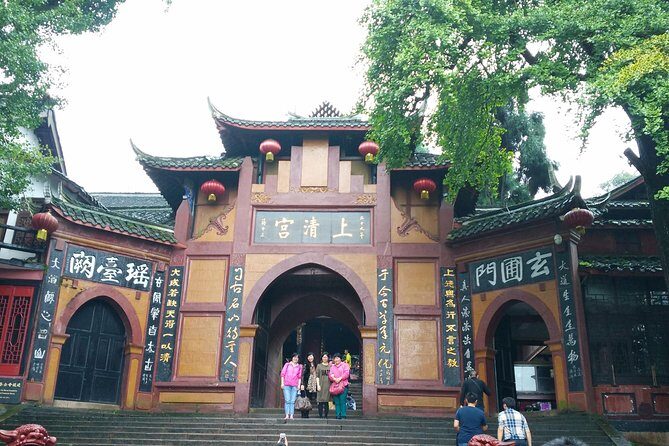 Chengdu Guided Tour of Qingcheng Mountain and Dujiangyan Irrigation - Practical Tips for Making the Most of Your Day