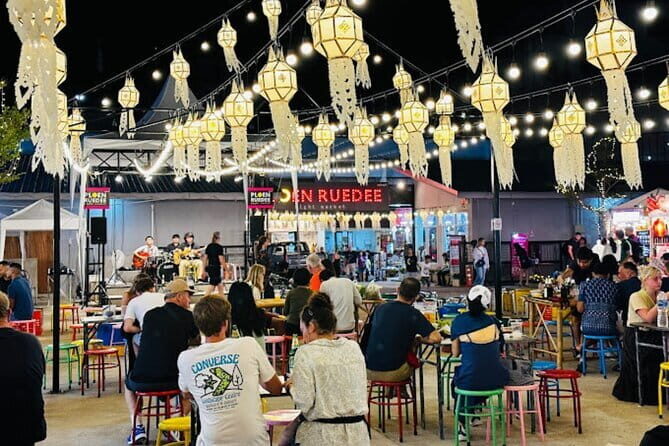 Chiang Mai Ladyboy Cabaret Show with Dinner and Drinks - The Highlights: Entertainment, Community, and Personal Connection