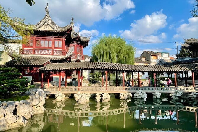 Citywalk to Discover Ancient and Modern Shanghai - Transitioning to Modernity: Lujiazui’s Skyline