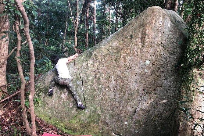Climb the rocks of Yakushima! Outdoor bouldering rental mat - An Authentic Outdoor Climbing Experience in Yakushima