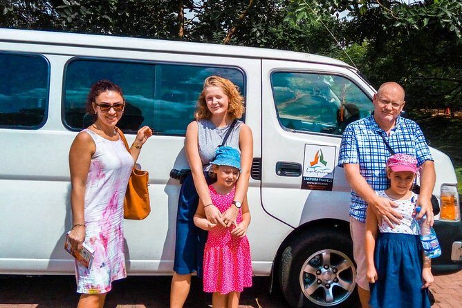 Colombo (CMB) Airport to Kakirawa City Private Transfer - The Booking and Meeting Process