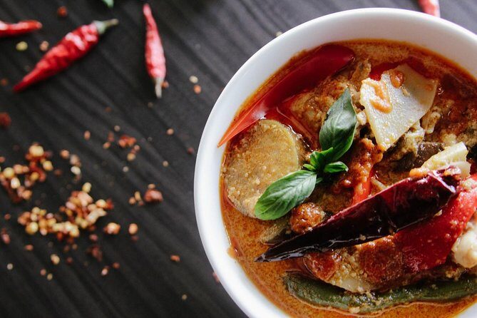 Cooking Traditional Thai dishes in Bangkok - Key Points