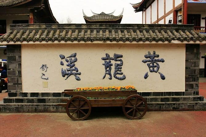Countryside Trekking with lunch at farmers home and Huanglongxi Ancient Town - Analyzing the Value and Experience
