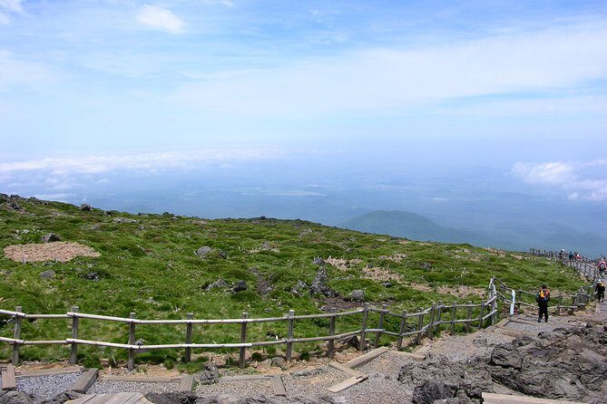 Customized Private JEJU Hiking Tour for 7 days (Mt. Hallasan and Olle Course) - Day 1: First Impressions with Iconic Jeju Landmarks