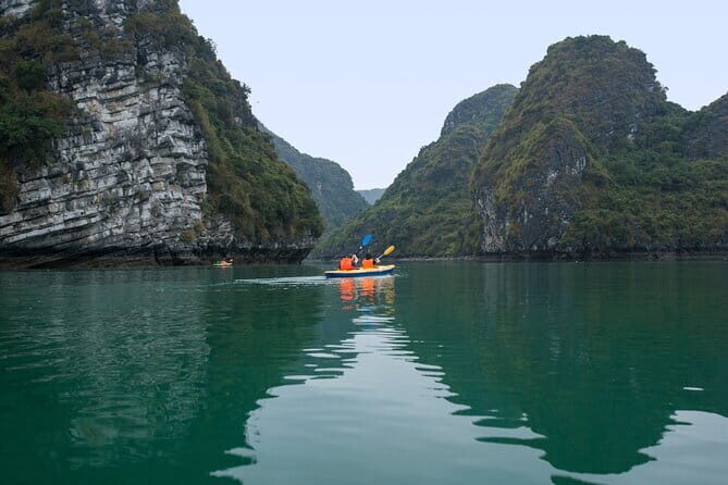 Daniel Cruise 3-day Explore Halong Bay and Lan Ha Bay from Hanoi - Who Would Love This Tour?