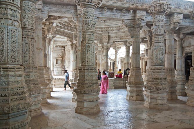 Day Excursion To Ranakpur Jain Temple From Udaipur With Lunch - First Impressions: The Temple’s Majestic Presence
