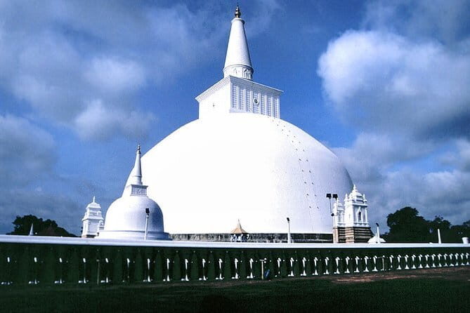 Day-trip Anuradhapura and Thanthirimale - Heritage Tour - What Travelers Should Know About This Tour