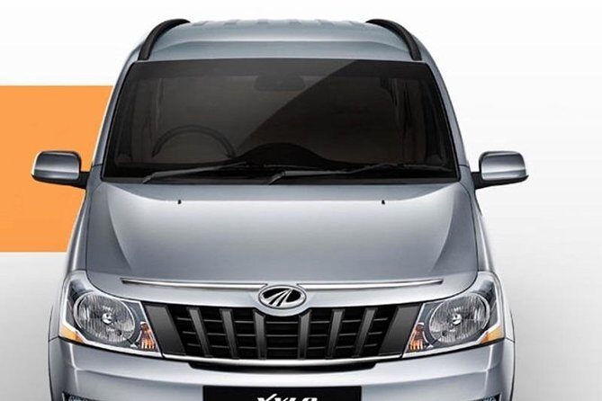 Delhi /New Delhi & Beyond transfer & travel in a Insured vehicle - Who Is This Service Best For?