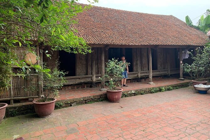 Duong Lam Ancient Village & Thay Pagoda Private Cultural Day Trip - Exploring the Itinerary: What to Expect
