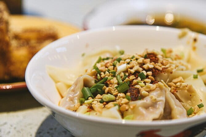 Eat with Locals Chengdu Dinner Tour - Who Should Book This Tour?