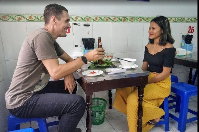 Essential Street Food Tour of Hoi An: A Culinary Adventure - Authenticity and Guide Experience