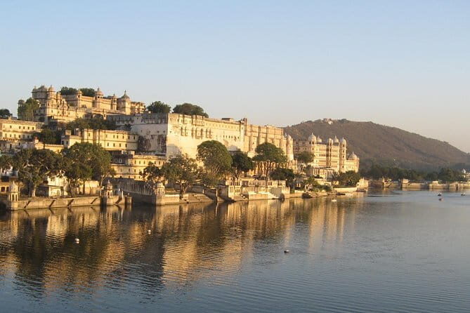 Evening Excursion: Bagore Ki Haveli Dance Show in Udaipur - Who Will Love This Tour?