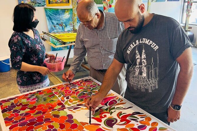 Exclusive Private Genting Tour - Batik Boutique: Discovering Malaysian Artistry