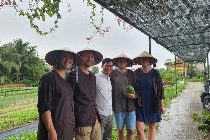 Experience Cooking Class with Tra Que Farm - FAQs