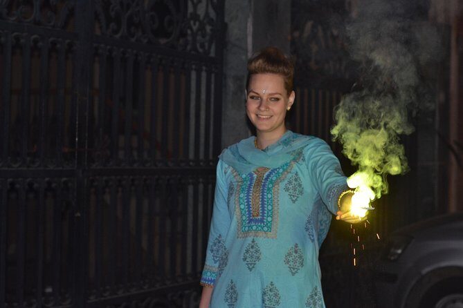 Experience Diwali: Celebrate with a Local Indian Family in Mumbai - Who This Tour Is Best For