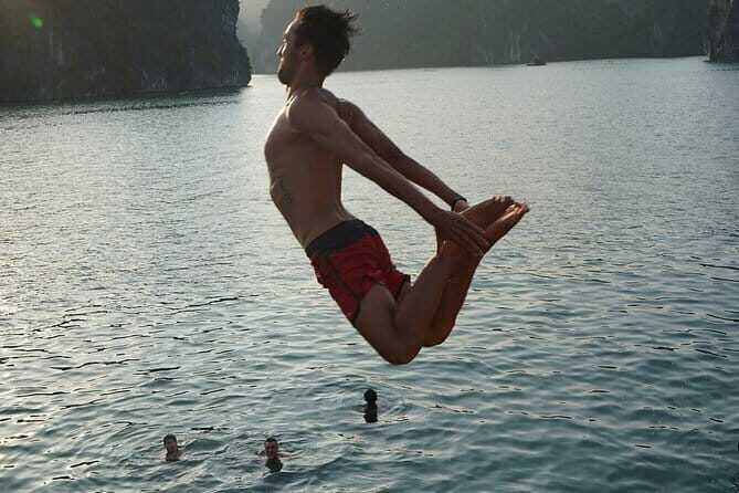 Experience the Best Lan Ha Bay Sunset Tour from Cat Ba Island - Who Should Consider This Tour