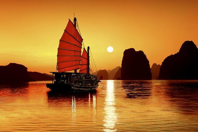 Explore Hanoi Halong Sapa 5 days package - Transportation & Group Size