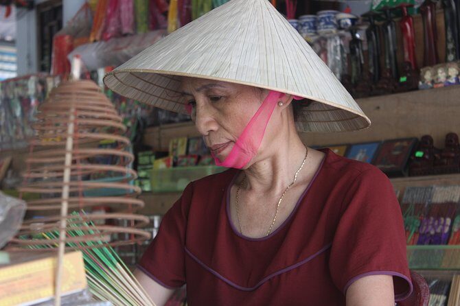 Exploring Hue Imperial City, Tu Duc tomb and Thien Mu pagoda With lunch - Value for Money