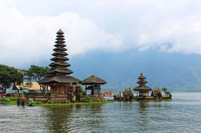Famous Temples Tour with Tanah Lot Sunset - Authentic Experiences and Hidden Gems